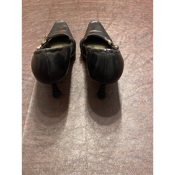 Y2K BCBGirls Black Kitten Heel Pumps with Buckle Detail - Picture 8 of 13